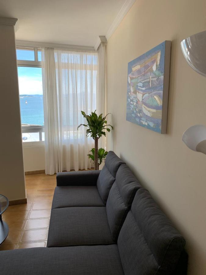 Apartamento Piso en el malecón de Riveira con vistas a las Rias Baixas. Ideal para familias. 140m Ribeira Exterior foto